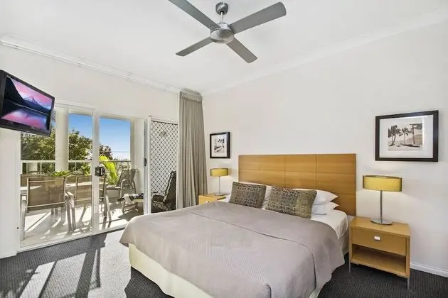 2 Bedroom Deluxe Apartment, Garden View