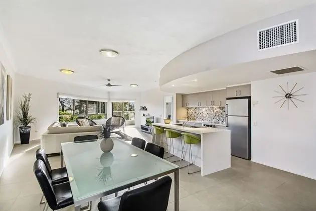 2 Bedroom Deluxe Apartment, Garden View