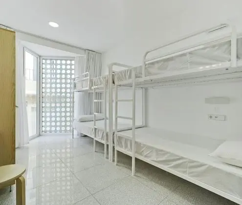 Basic Dört Kişilik Oda, 1 Yatak Odası, Banyolu/Duşlu, Kule