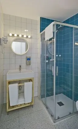Oda, 2 Tek Kişilik Yatak, Kule