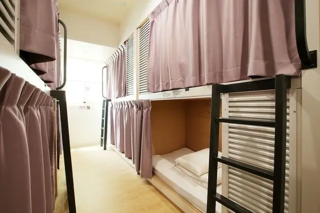 Standard Ortak Ranzalı Oda, Sadece kadınlar için, Sigara İçilmez, Ortak Banyo