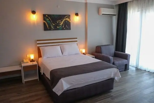 2 Kişilik Deniz Manzaralı Standart Oda