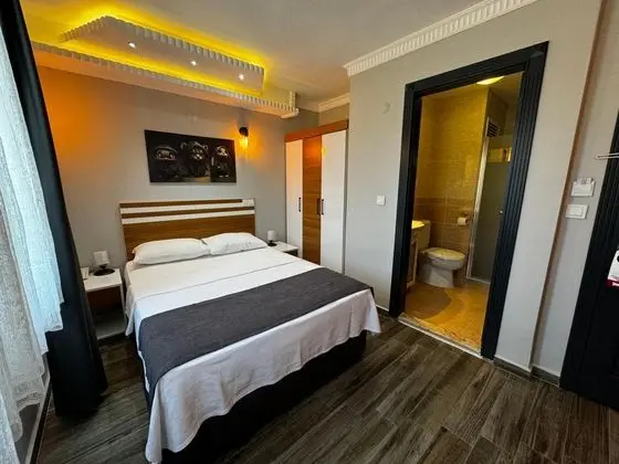 Aile Odası,Deniz Manzaralı,Balkonlu