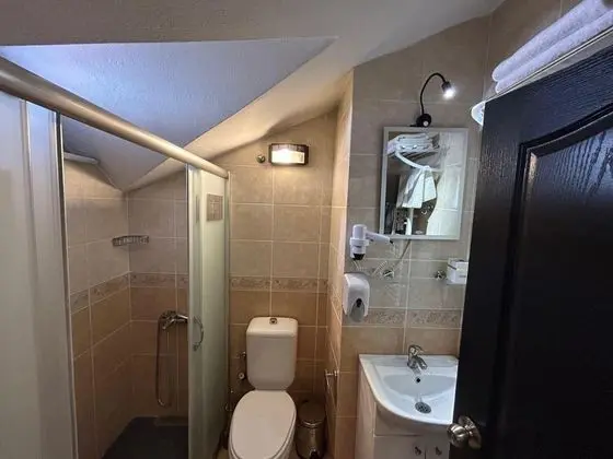 Ekonomik Oda,Şehir veya Dağ Manzaralı