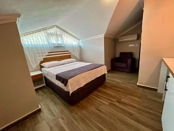 Ekonomik Oda,Şehir veya Dağ Manzaralı
