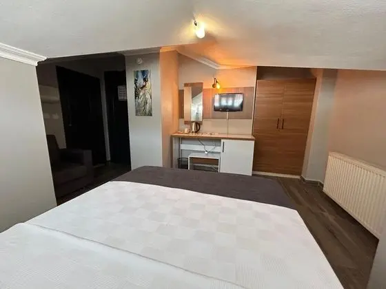Ekonomik Oda,Şehir veya Dağ Manzaralı