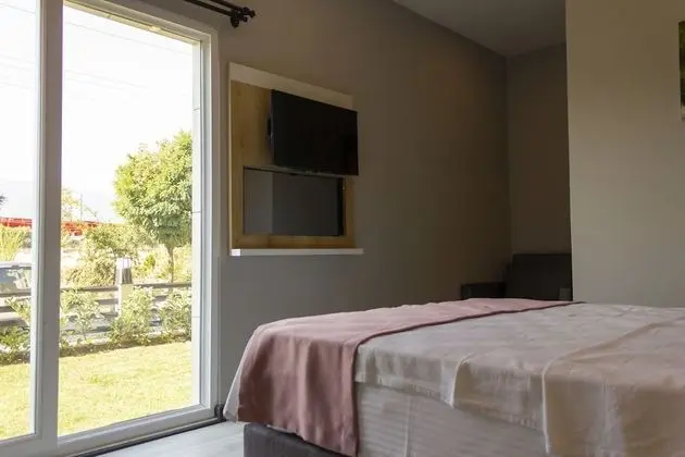 Deluxe Oda, Sigara İçilmez, Bahçe Manzaralı