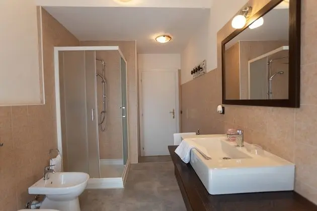 Comfort Üç Kişilik Oda, Özel Banyo (External)