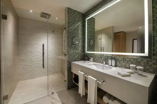 Resort King - Ocean View Junior Suite