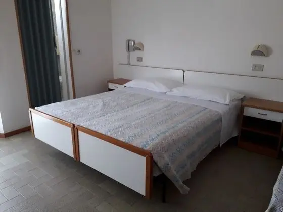 Üç Kişilik Oda, Balkon