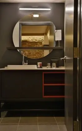 Deluxe Oda, 1 En Büyük (King) Boy Yatak