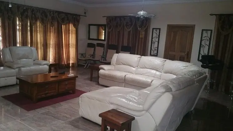 Deluxe Oda, 3 Yatak Odası