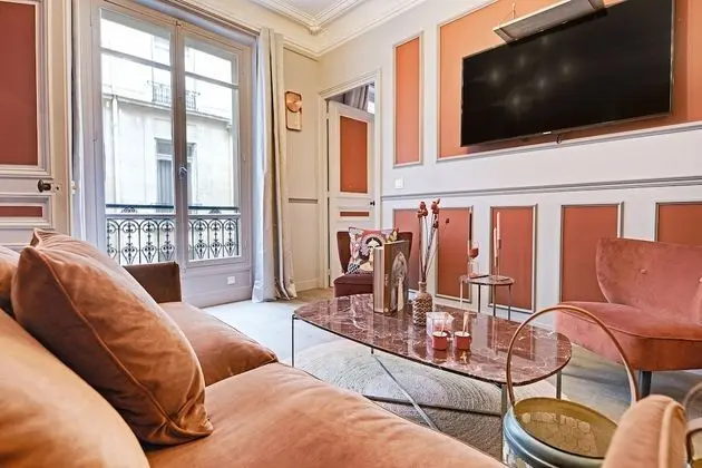 Luxury Apart Daire, Banyolu/Duşlu, Avlu Manzaralı