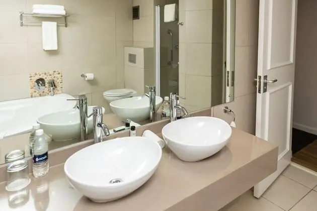 Luxury Tek Büyük veya İki Ayrı Yataklı Oda
