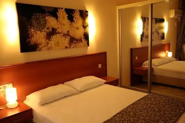 Standard Oda, Bahçe Manzaralı