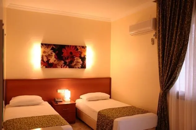 Standard Oda, Bahçe Manzaralı