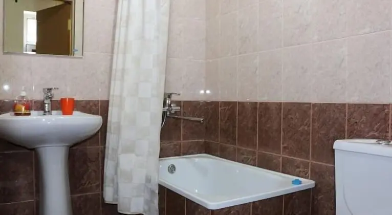 Standard Tek Büyük Yataklı Oda