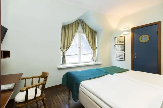 Captains Double Room