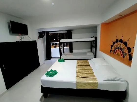 Basic Tek Büyük veya İki Ayrı Yataklı Oda