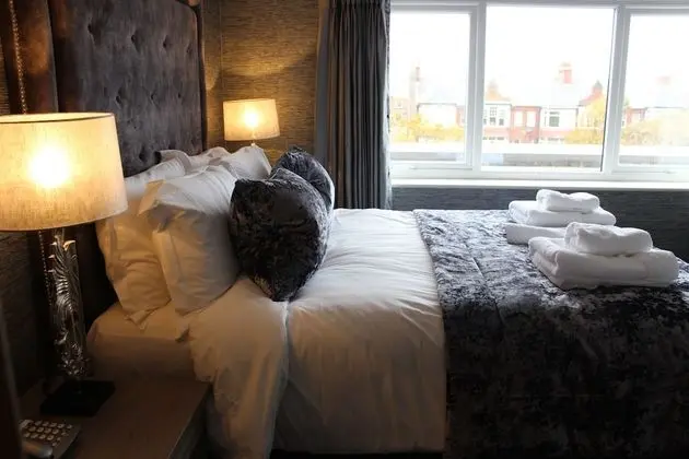 Superior Oda, 1 En Büyük (King) Boy Yatak, Sigara İçilmez (Converts to 2 Twin Beds)