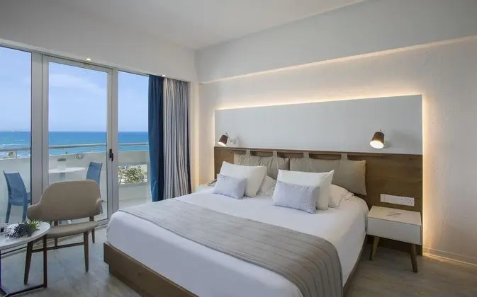 Superior Oda, Kısmi Deniz Manzaralı