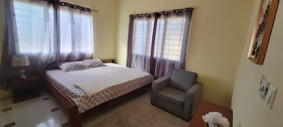 Economy Apart Daire, Zemin Kat