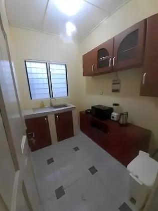 Economy Apart Daire, Zemin Kat