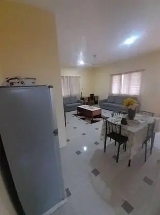 Economy Apart Daire, Zemin Kat