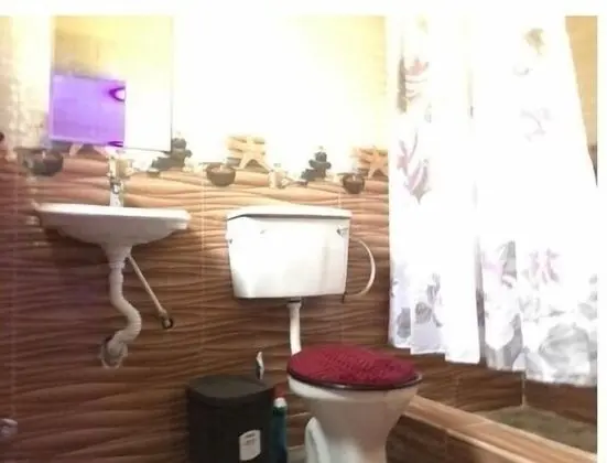 Economy Apart Daire, Zemin Kat