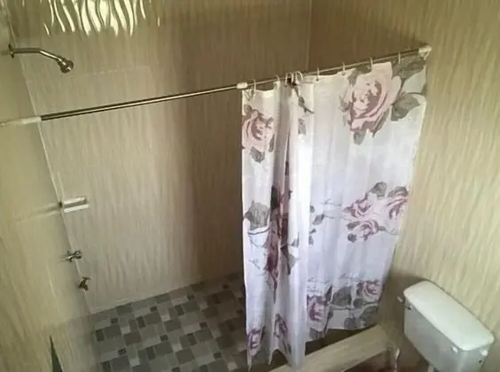 Economy Apart Daire, Zemin Kat