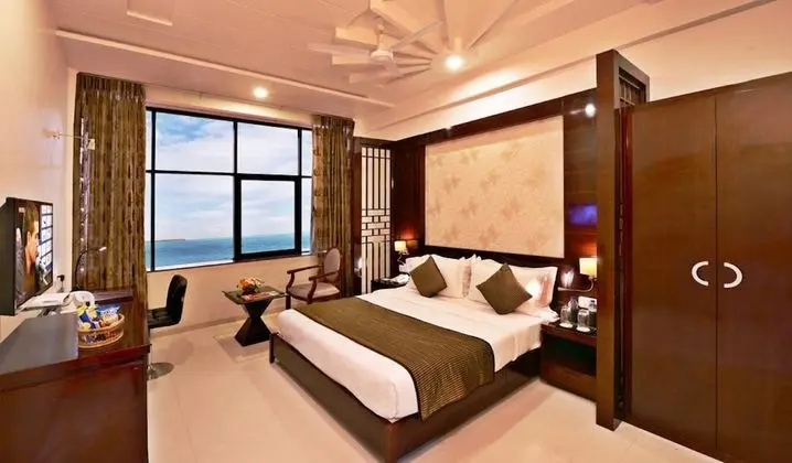 Superior Sea View