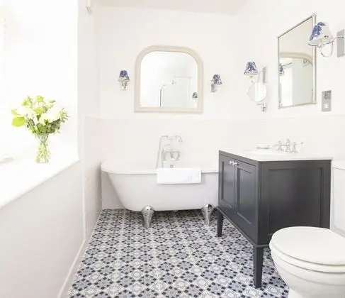Deluxe Tek Büyük Yataklı Oda, Bahçe Manzaralı