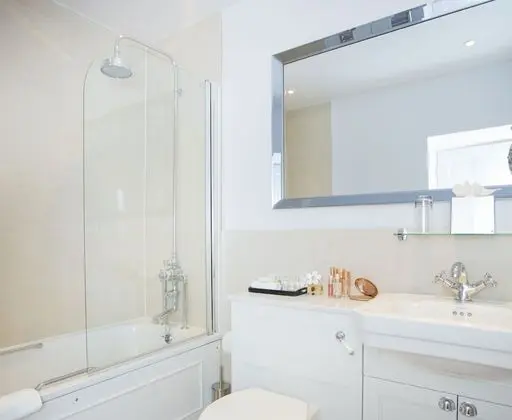 Deluxe Tek Büyük Yataklı Oda, Bahçe Manzaralı