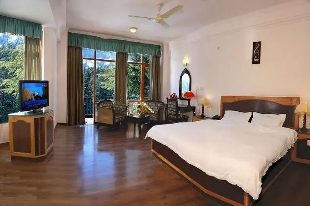Luxury Tek Büyük Yataklı Oda