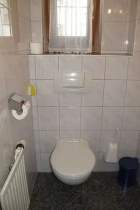 Ev
