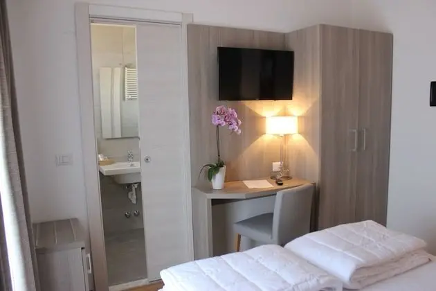 Comfort Tek Büyük Yataklı Oda, Kısmi Deniz Manzaralı