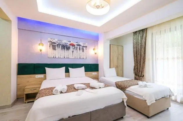 Aile Suiti, Sokak Manzaralı, Balkonlu