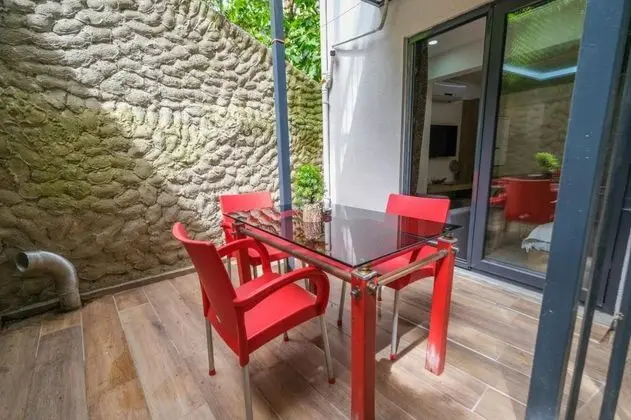 Aile Suiti, Sokak Manzaralı, Balkonlu