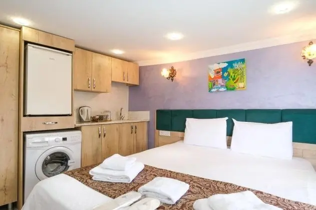 Triple, Şehir Manzaralı, Balkonlu