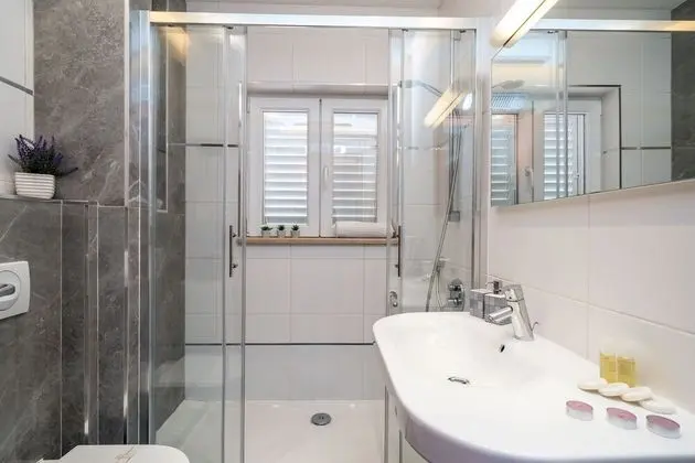Apart Daire (Two Bedroom Apartment with Pool)
