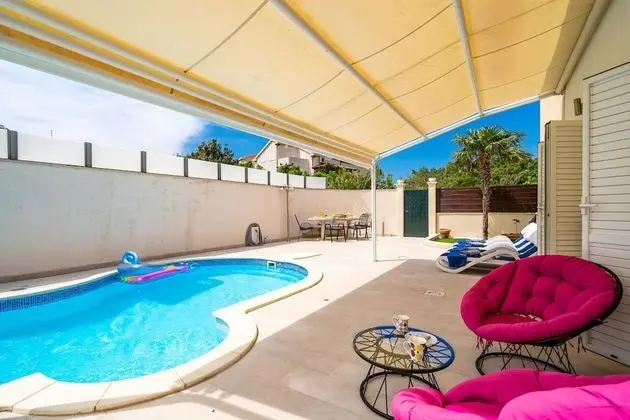 Apart Daire (Two Bedroom Apartment with Pool)