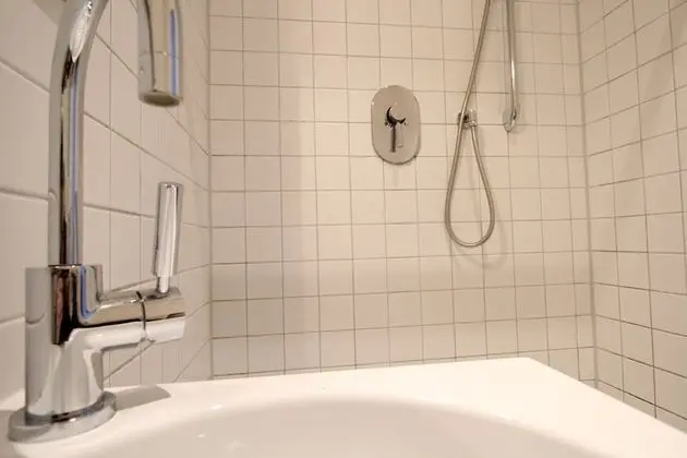 Tek Kişilik Oda, 1 Tek Kişilik Yatak