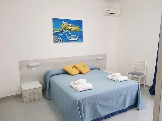 Basic Tek Büyük veya İki Ayrı Yataklı Oda