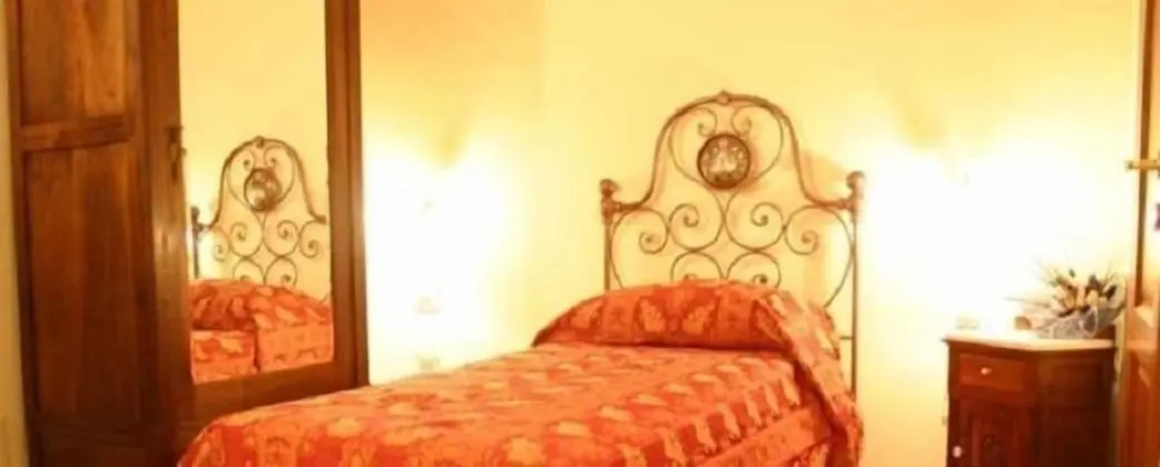 Üç Kişilik Oda, Birden Çok Yatak, Sigara İçilmez, Bahçe Manzaralı