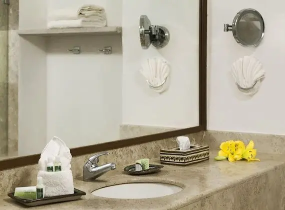 Deluxe Oda, 1 En Büyük (King) Boy Yatak