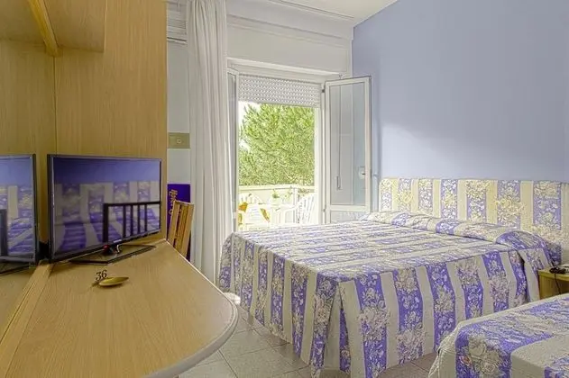 Standard Üç Kişilik Oda, Balkon