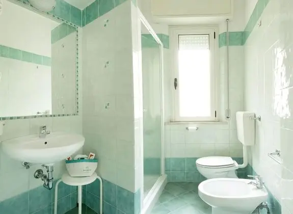 Standard Üç Kişilik Oda, Balkon