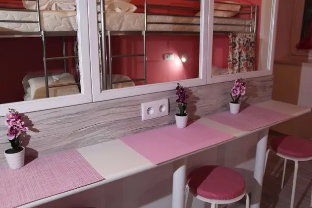 Ortak Ranzalı Oda, Sadece kadınlar için