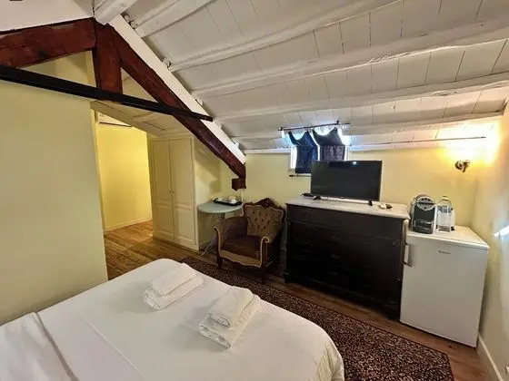 Mansion Loft with Partial Sea View