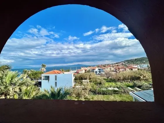 Mansion Loft with Partial Sea View